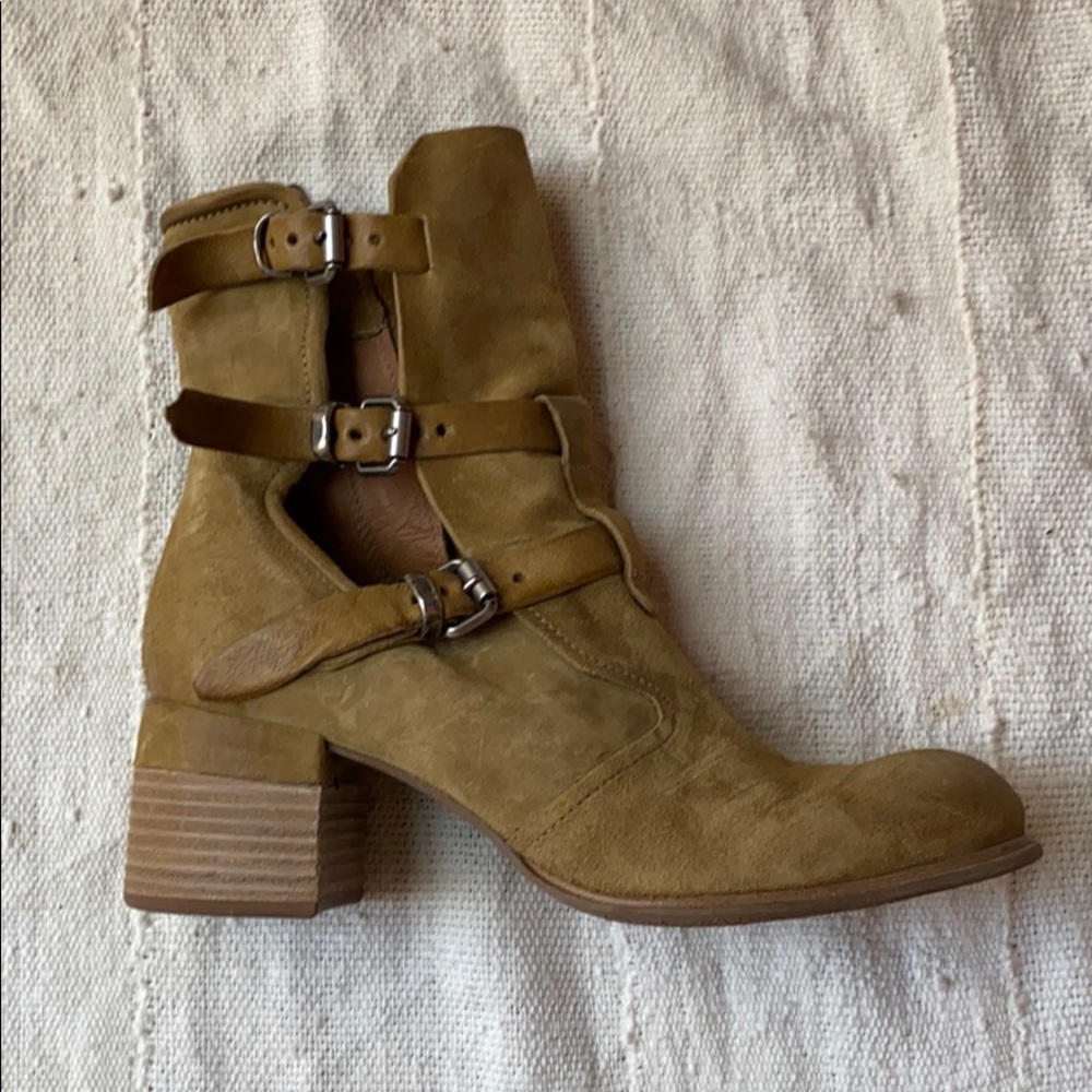 AS98 Bootie